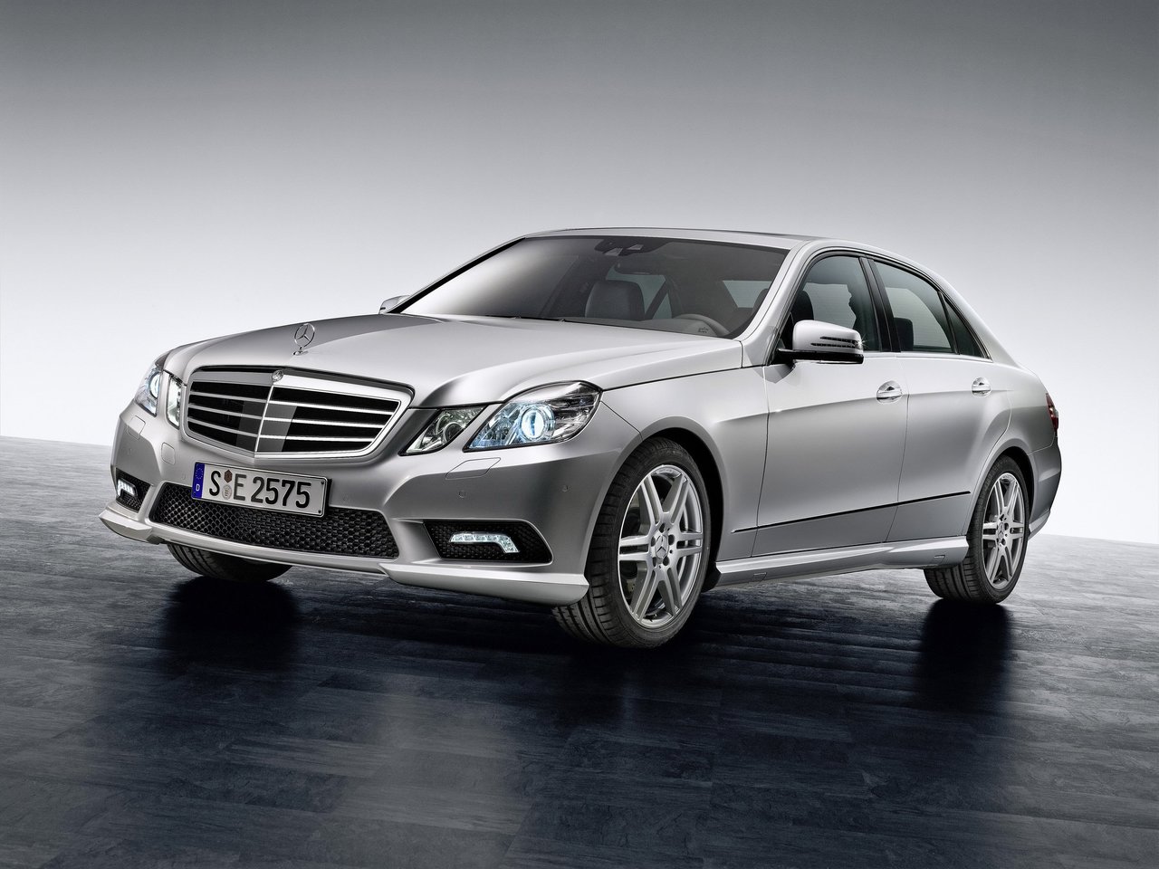 IV (W212, S212, C207) (2009–2013)