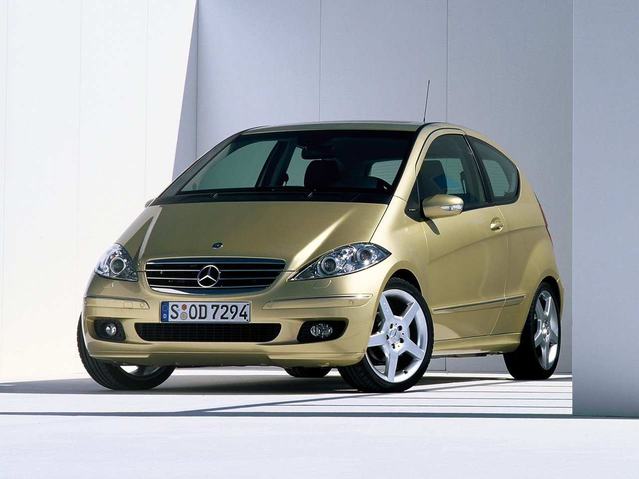 II (W169) (2004–2008)